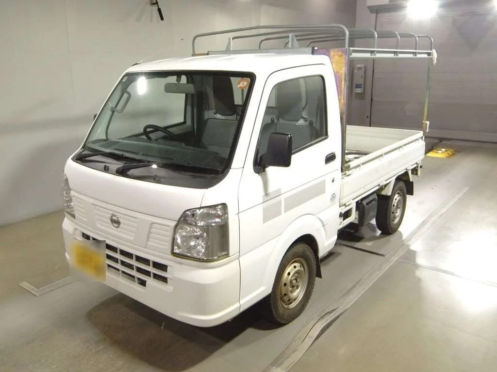 Nissan NT100 Clipper DR16T 2021